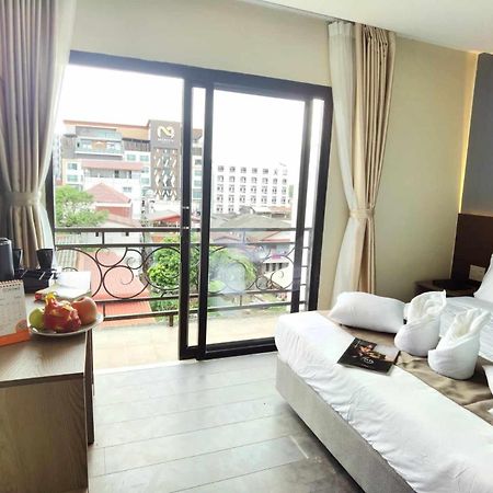 Lucie Hotel Вьентьян Экстерьер фото