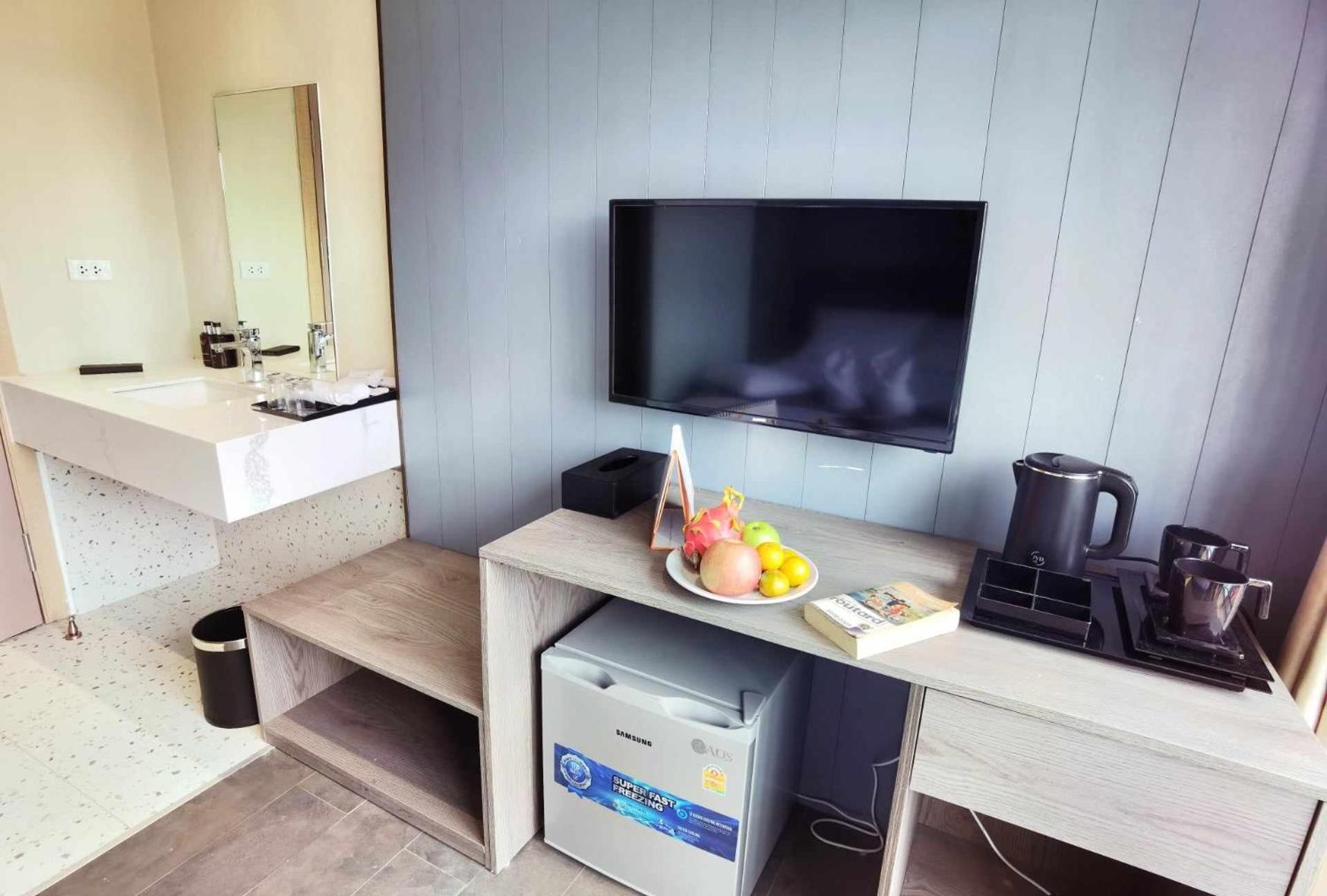 Lucie Hotel Вьентьян Экстерьер фото